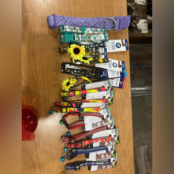 Two for one pet collar sale prices vary - Picture 4 of 7